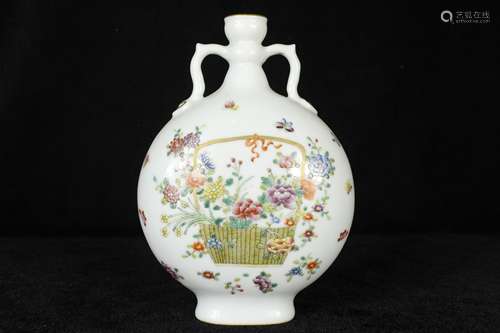 A CHINESE PORCELAIN FAMILLE ROSE FLOWER MOON FLASK VASE