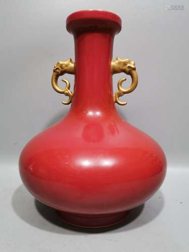 A CHINESE PORCELAIN RED GLAZE DOUBLE DRAGON ROUGE VASE