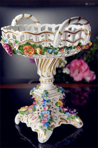 A FINE ENAMEL CARVED FLOWER STEM TRAY