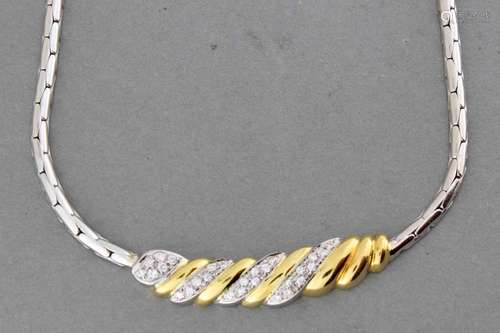 Necklace in white gold with a central two tone gol…