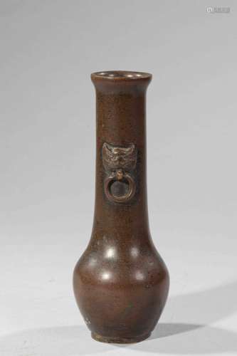 Qing bronze bottle