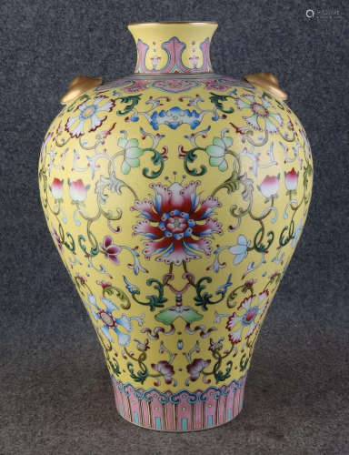 FAMILLE ROSE AND YELLOW GROUND 'FLOWERS AND VINES' VASE WITH HANDLES, MEIPING