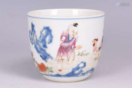 FAMILLE ROSE 'CHILD AND CALLIGRAPHY' CUP