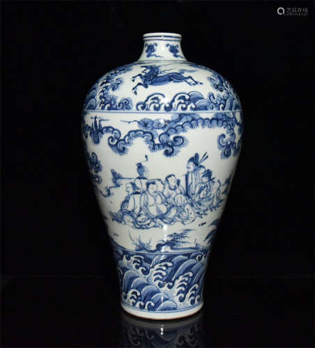 BLUE AND WHITE 'EIGHT IMMORTALS' VASE, MEIPING