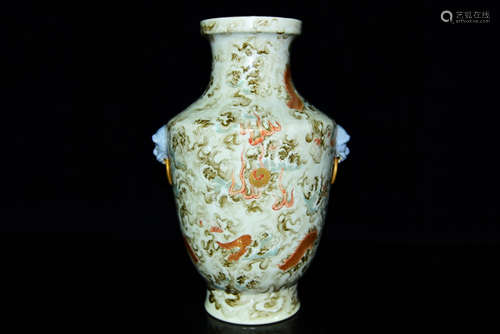 GRISAILLE PAINTED AND GILT 'DRAGON' VASE WITH HANDLES