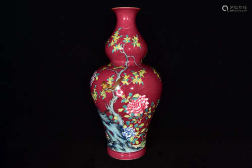 FAMILLE ROSE AND RED GROUND 'FLOWERS AND BIRDS' GOURD VASE