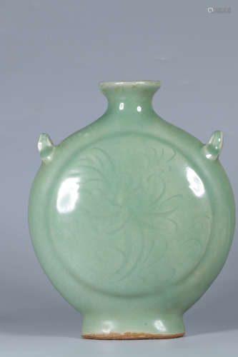 LONGQUAN WARE CARVED 'FLOWERS' MOON FLASK