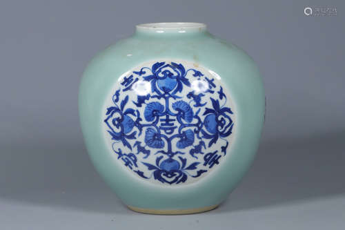 BLUE AND WHITE TURQUOISE GROUND OPEN MEDALLION 'FLOWERS AND VINES' JARDINIERE