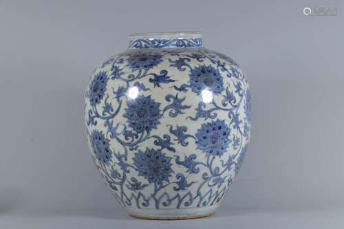 BLUE AND WHITE 'FLOWERS AND VINES' JAR