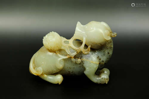 JADE CARVED 'MYTHICAL BEAST' FIGURE