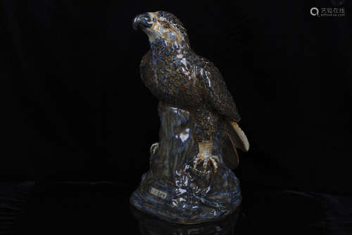 BLUE AND WHITE 'EAGLE' FIGURE