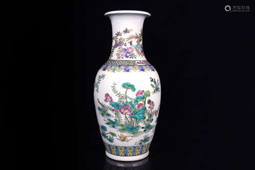 FAMILLE ROSE 'FLOWERS AND BIRDS' VASE