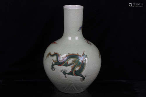 FAMILLE ROSE 'DRAGON' CELADON GLAZED VASE