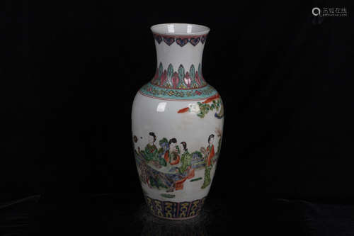 FAMILLE ROSE 'LADIES' VASE