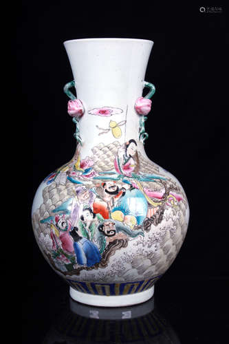 FAMILLE ROSE 'EIGHT IMMORTALS' VASE WITH HANDLES