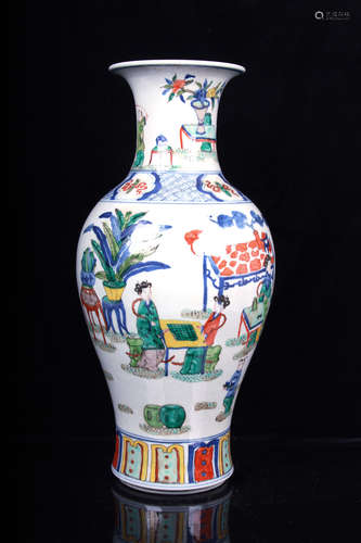 FAMILLE ROSE 'PEOPLE' VASE