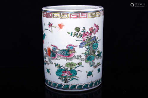 A FAMILLE ROSE 'LOTUS' BRUSH POT