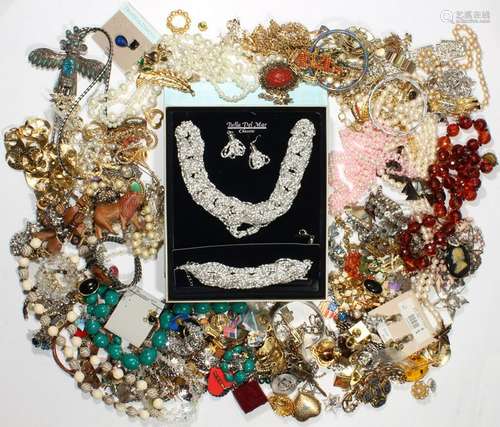 Collection of 2 bags of costume jewelry and items