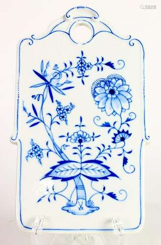 Meissen Blue Onion cheese trivet