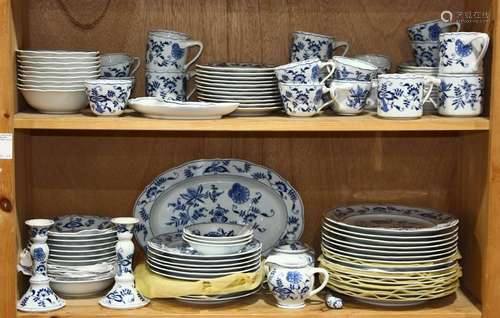 (lot of 95) Blue Danube partial china service in the