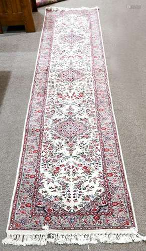 Sino Tabriz runner