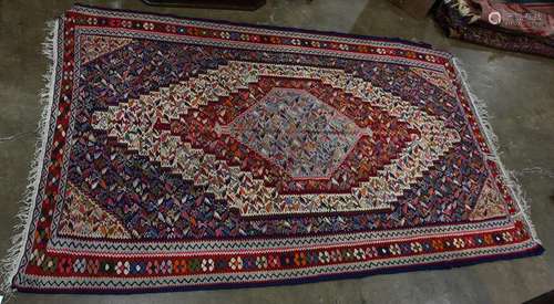 Soumak carpet