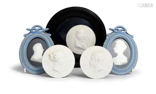 Five Sèvres biscuit porcelain portrait plaques 19t…