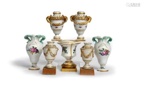 Two pairs of miniature Meissen vases 18th/19th cen…