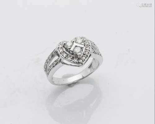 Bague cœur en or gris 18 carats (750 millièmes) se…