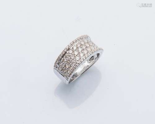 Bague bandeau en or gris 18 carats (750 millièmes)…