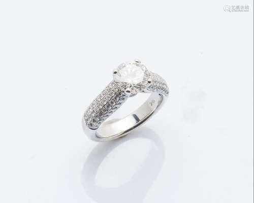 Bague solitaire en or gris 18 carats (750 millième…