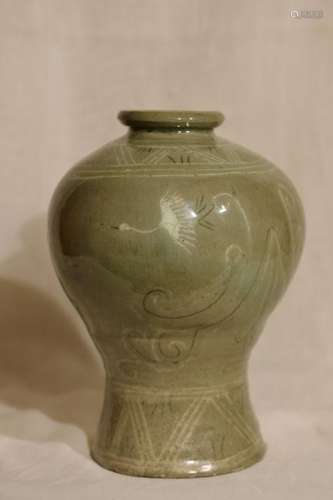 Antique Korean Celadon Porcelain Vase with Inlay Design