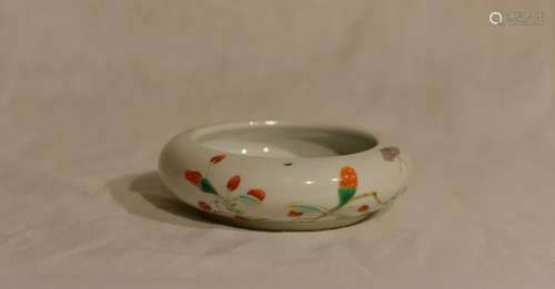 Chinese Porcelain Brush Washer - Leaf and Berry