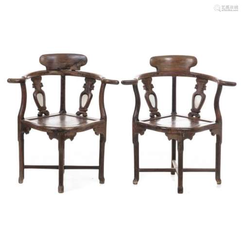 Pair of chairs with curved arms, Minguo