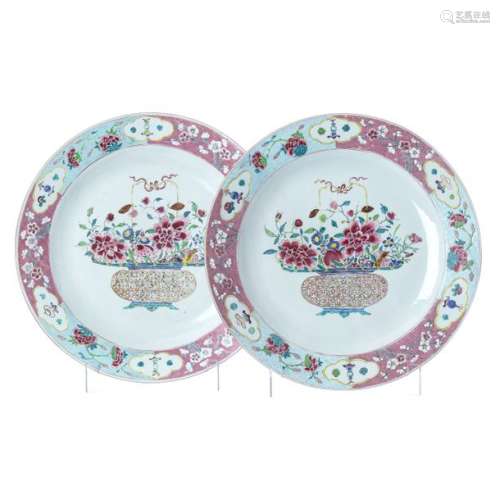 Pair of large Chinese Porcelain plates, Yongzheng