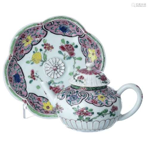 Chinese porcelain teapot, Yongzheng