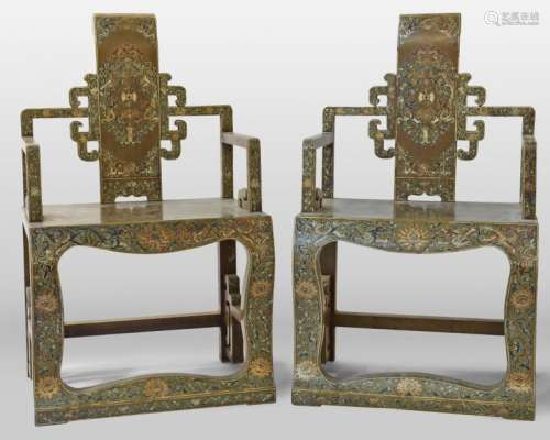 A PAIR OF CHINESE POLYCHROME LACQUERED AND GILT AR…