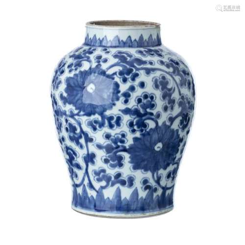Blue Pot in Chinese Porcelain , Kangxi