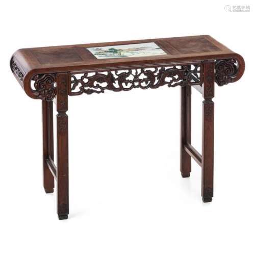 Altar table with porcelain plate, Minguo