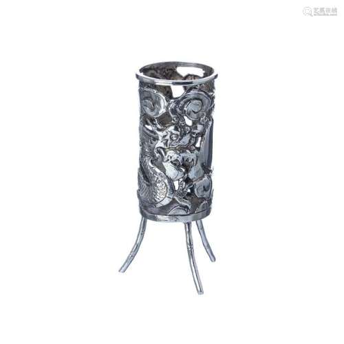 Toothpick holder in chinese silver