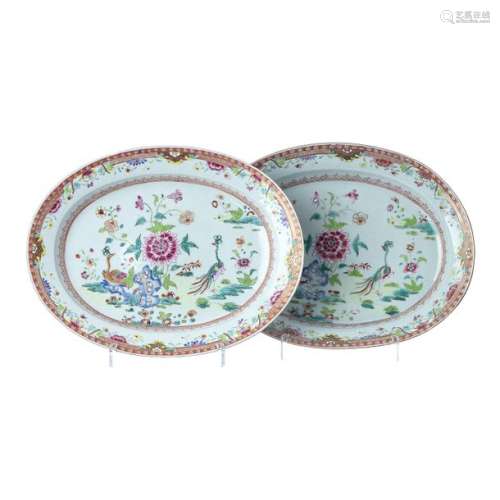 Pair of Chinese porcelain platters, Peacocks Servi…