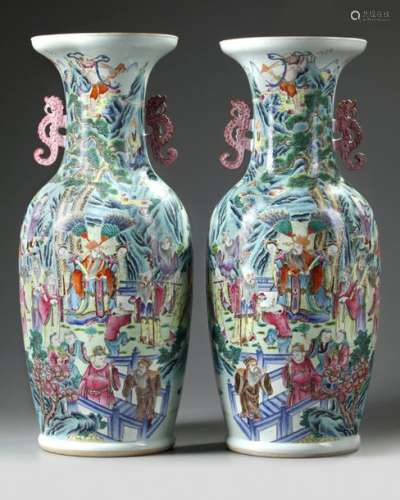 A PAIR OF CHINESE FAMILLE ROSE 'IMMORTALS' VASES