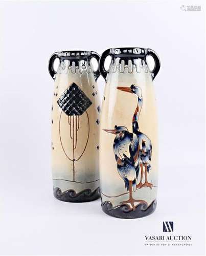 AUSTRIA Manufacture Amphora Pair of vases with obl…