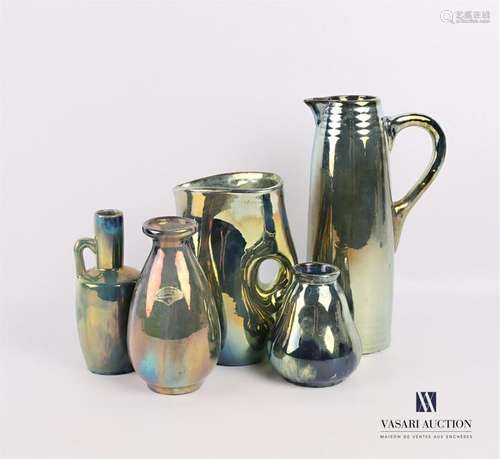 RAMBERVILLERS Set in stoneware with iridescent ref…