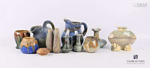 Ceramic lot comprising a blue glazed stoneware pit…