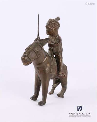 BAMOUN CAMEROON Bronze warrior on his mount holdin…