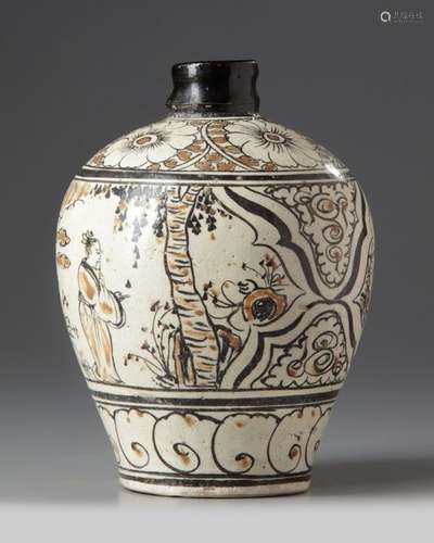 A CHINESE BLACK AND WHITE GLAZED VASE