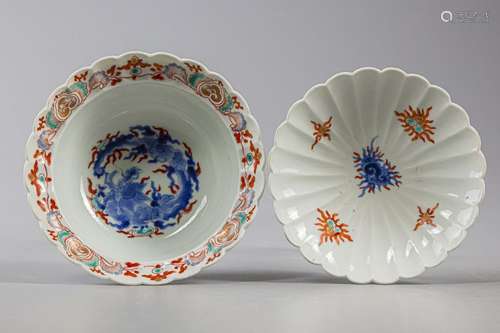 A JAPANESE KAKIEMON BOWL AND COVER