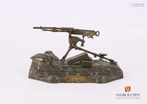 Regulation inkwell, Hotchkiss Mle 1914 machine gun…