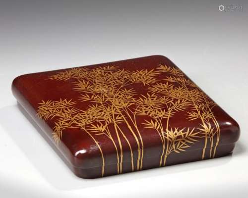 A JAPANESE LACQUERWARE WRITING BOX (SUZURIBAKO)